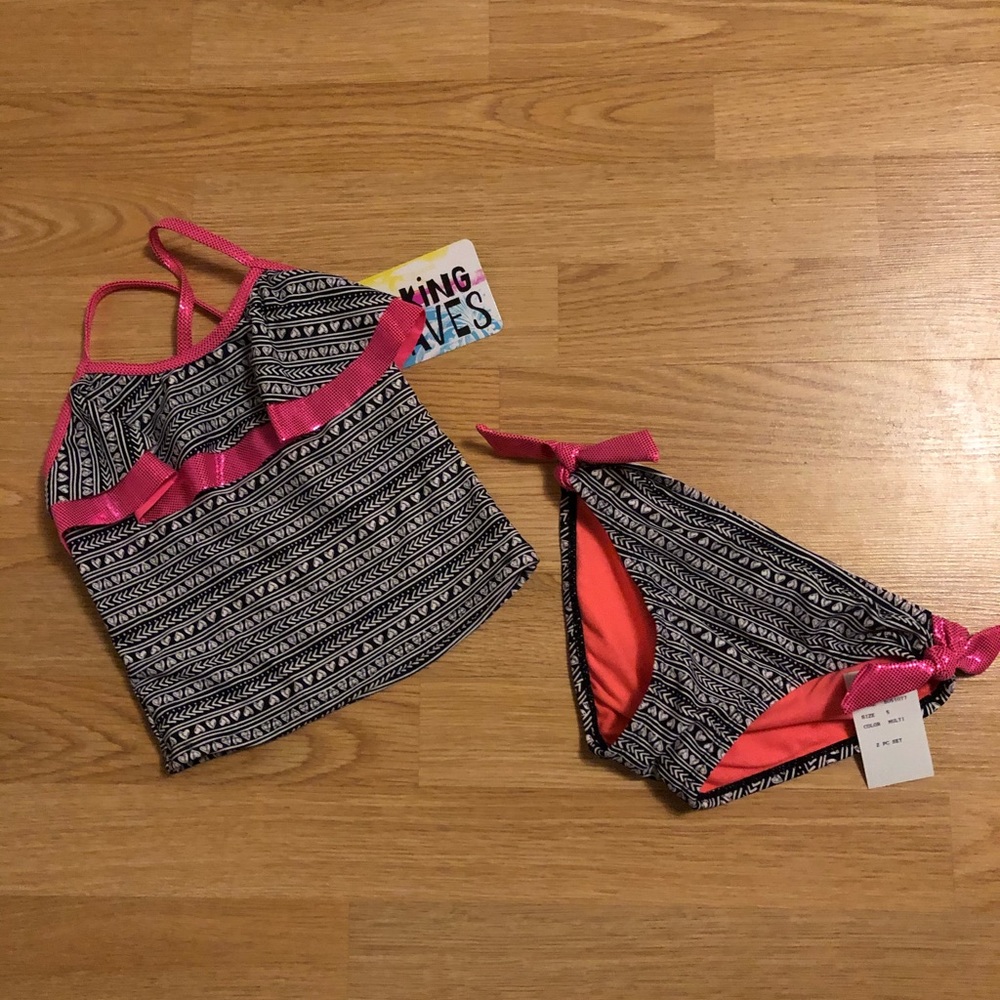 New “Breaking Waves” 2pc Swimsuit Size 5